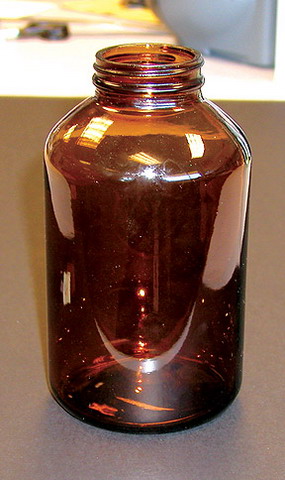 Amber Wide-Mouth Packers with Poly-Seal-lined Closures