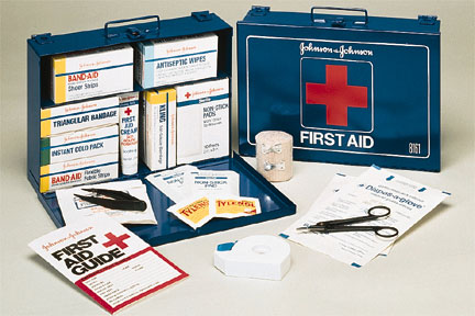 Johnson & Johnson Standard First Aid Kits - Medium